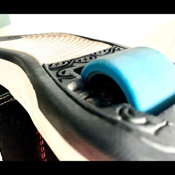 Kids unisex heelys. - Picture 6 of 7